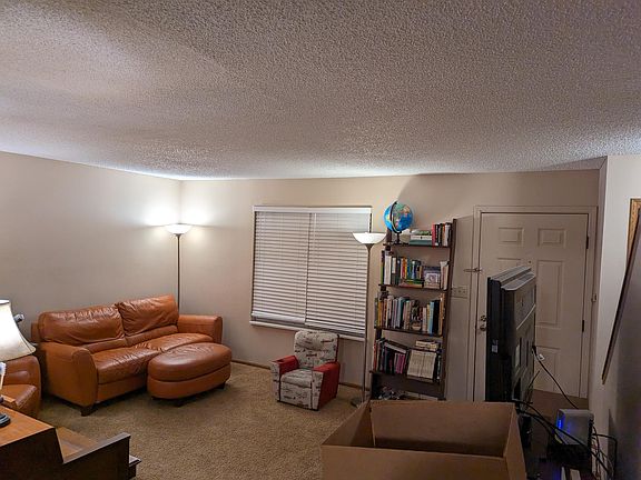 3rd image of 101 Windsor Dr
