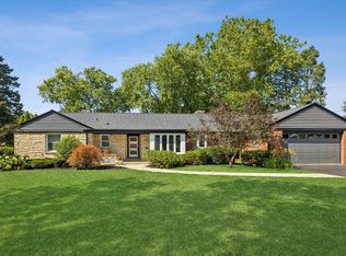 519 S Main St, Mount Prospect, IL 60056