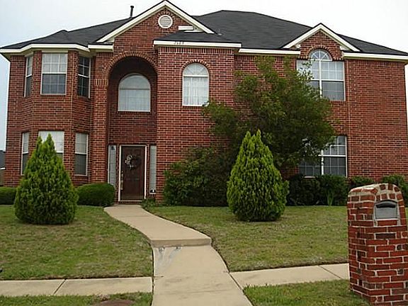 2nd image of 2609 Leicester Dr