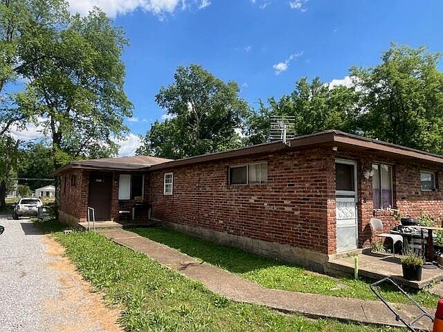 2nd image of 3410 1st Ave