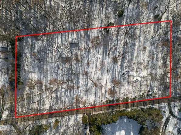 40W789 Whitney Rd #17, Saint Charles, IL 60175