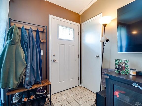 5th image of 63 Carlotta St