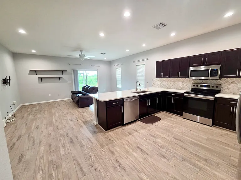 4681 Vignette Way — Photo 4