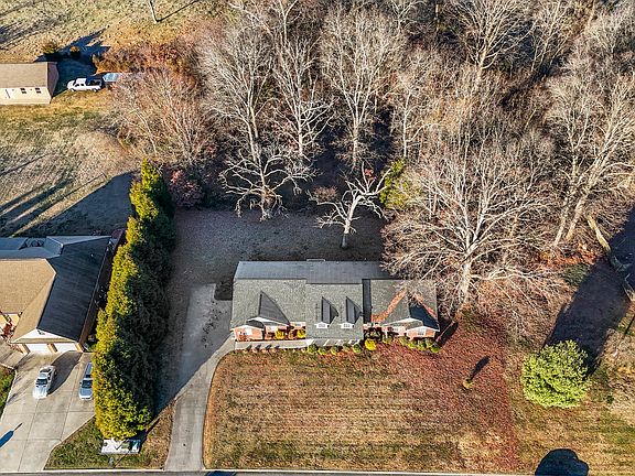 5th image of 2021 Lindsey Ln
