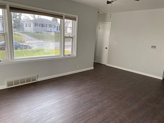 Main floor living room