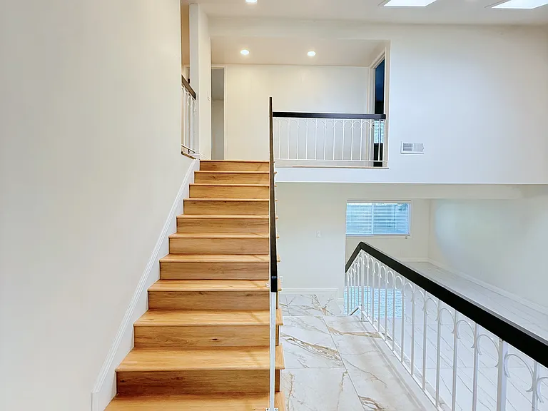 11244 Lucas St — Photo 19