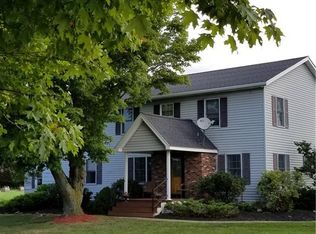 9872 Farel Rd, Fredonia, NY 14063