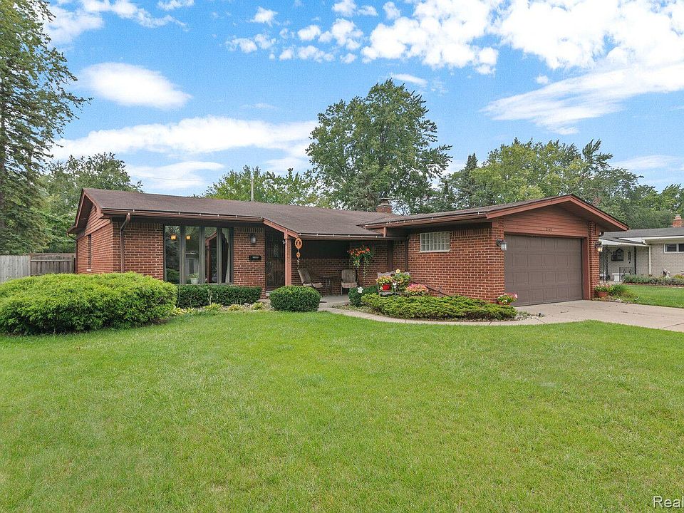 1st image of 9145 E Bassett Ct