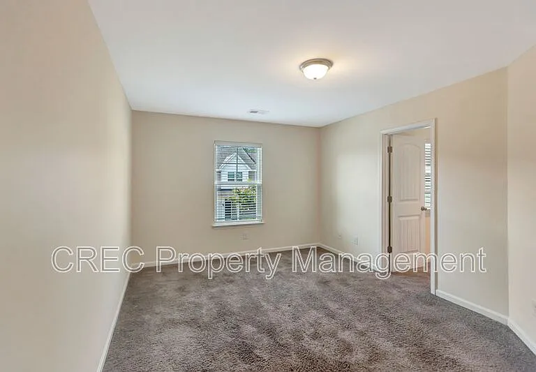 140 Buchanan Cir — Photo 17