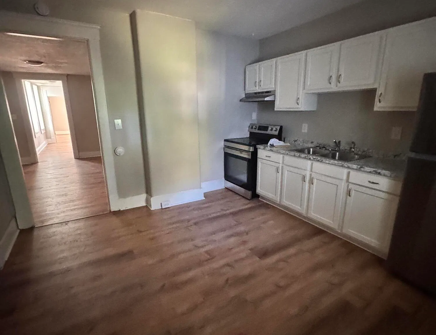 3 bed, 2.0 bath, 1257 sqft, $1,350 — Photo 3