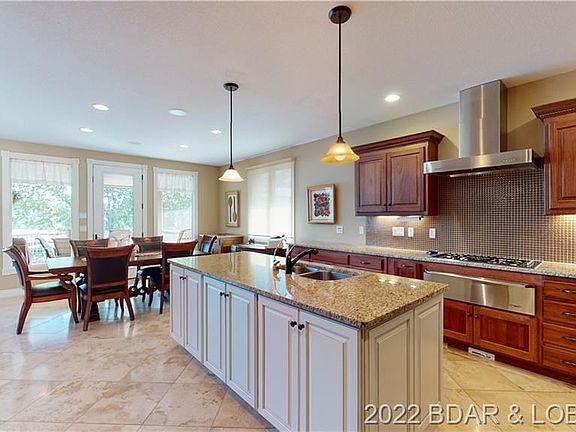 4th image of 1713 Via Appia Dr