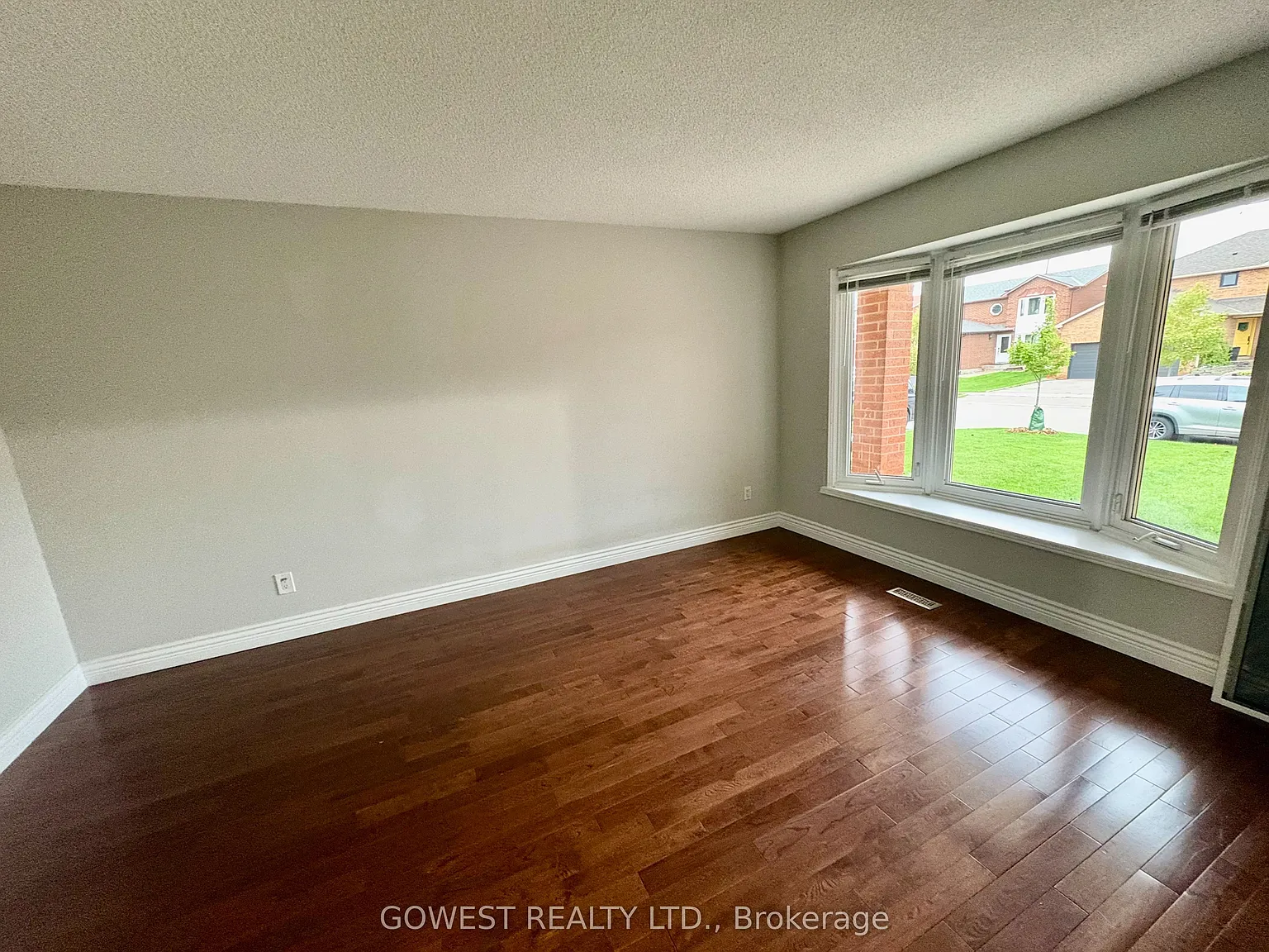 3 bed, $3,800 — Photo 4