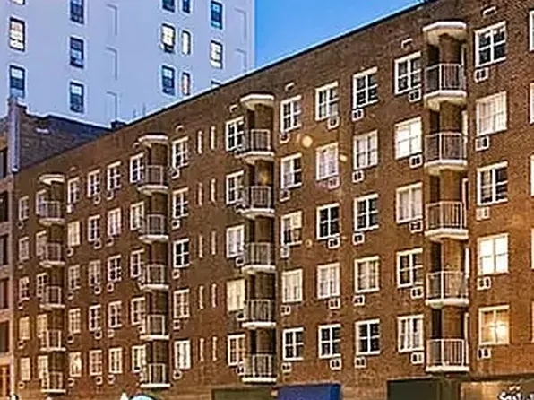 170 West 23rd Street image 13 of 14