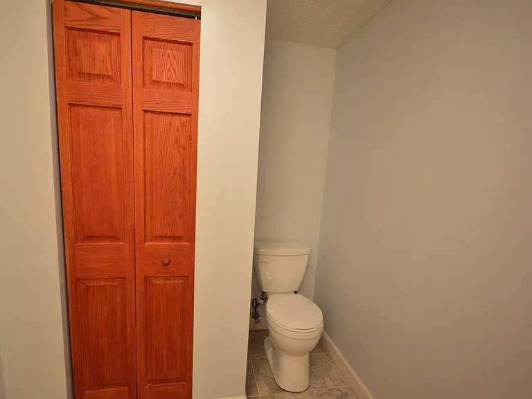 3301 Banford Cir — Photo 33