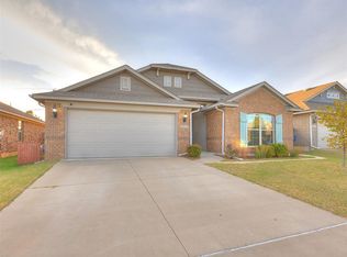3513 Slate River Dr, Yukon, OK 73099