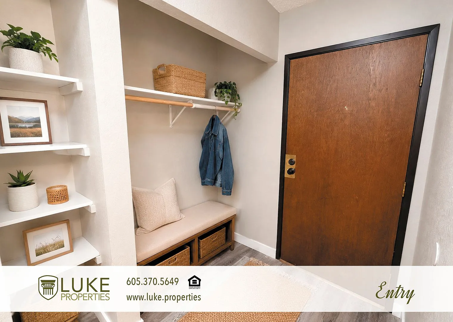 Updated apartment near downtown and Interstate — Photo 2