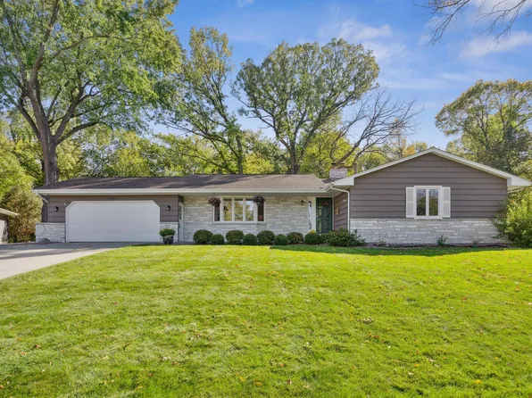 3925 Orleans Ln N, Plymouth, MN 55441
