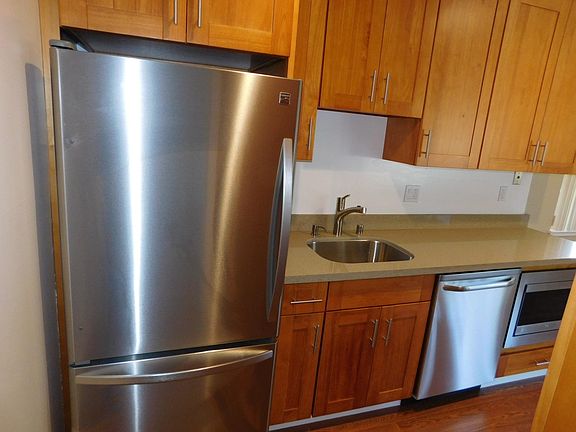 Kitchen with upgraded bottom freezer ref