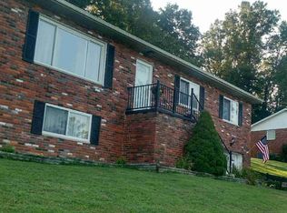 6115 Mockingbird Ln, Charleston, WV 25312