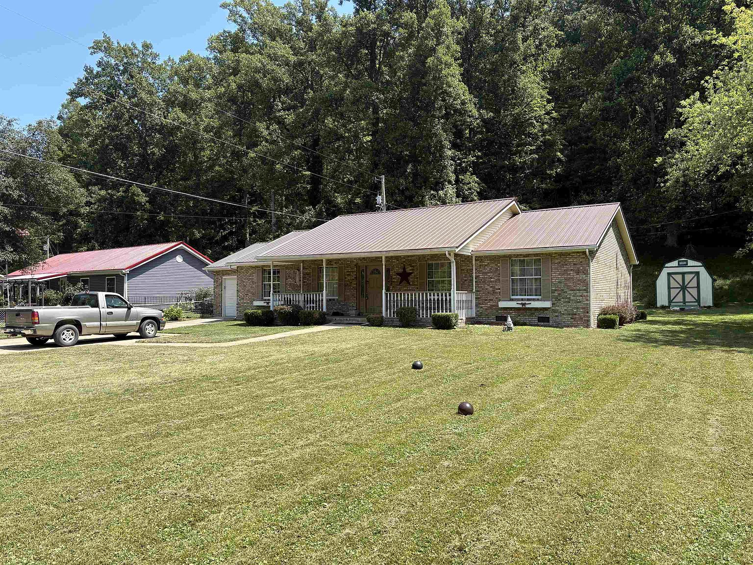 36 Private Drive 2568 Co Rd #18, South Pt, OH 45680 | Zillow