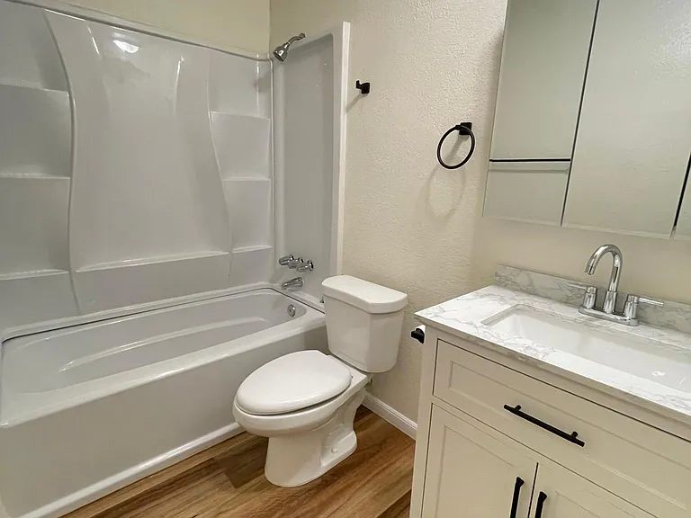 3225 Blue Ridge Cir — Photo 6