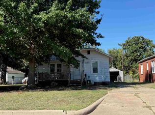 726 N Lake St, Ponca City, OK 74601
