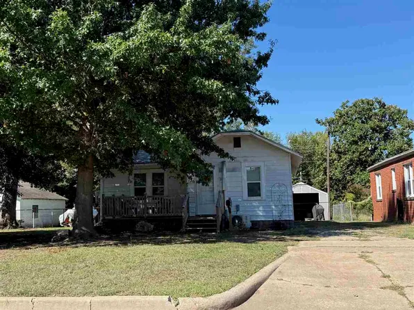 726 N Lake St, Ponca City, OK 74601