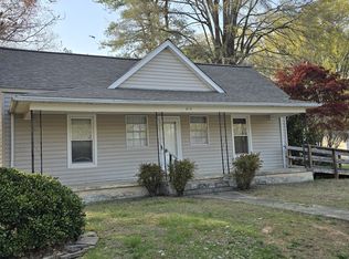 316 S 6th Ave, Mayodan, NC 27027