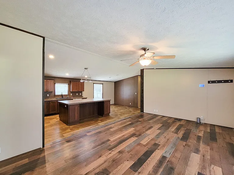10754 S Lake Shore Dr — Photo 7