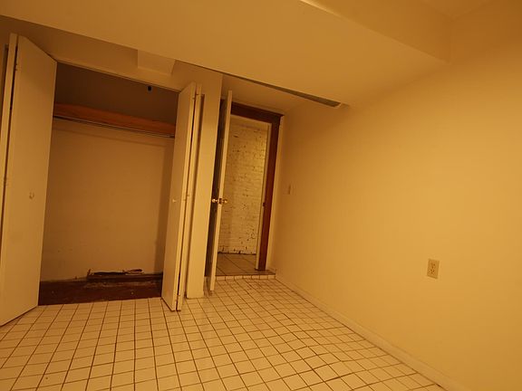 5th image of 706 S Claremont Ave #B