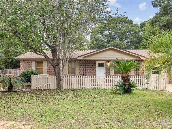 6246 Glenwood Dr, Milton, FL 32583