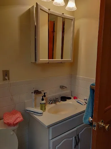3 bed, 9999 sqft, $5,375 — Photo 1