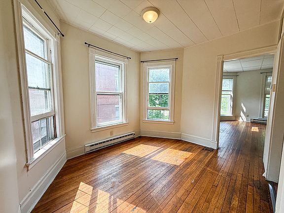 2nd image of 507 E Buffalo St APT 6