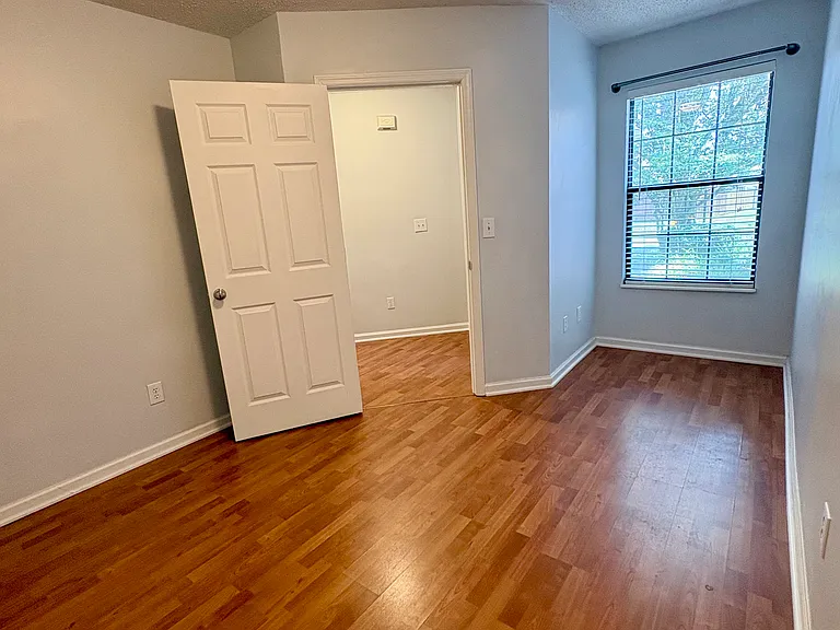 office on main