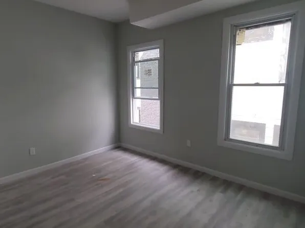 137 Shepard Ave #B, Newark, NJ 07112