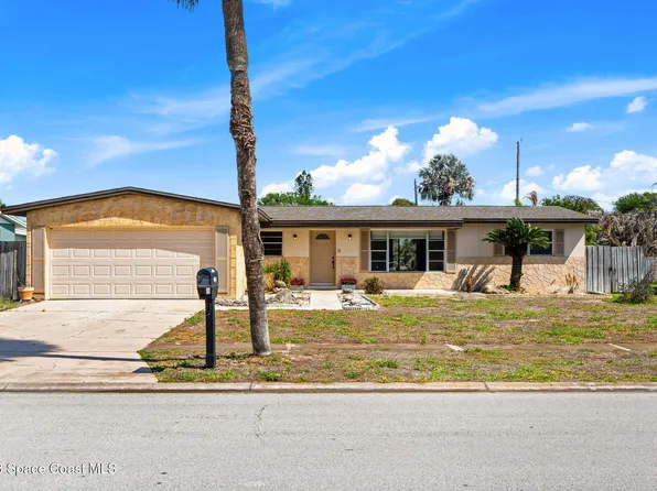 1230 Yacht Club Blvd, Indian Harbour Beach, FL 32937