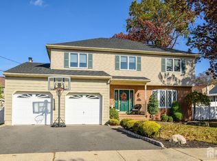 24 Bartow Ave, Colonia, NJ 07067