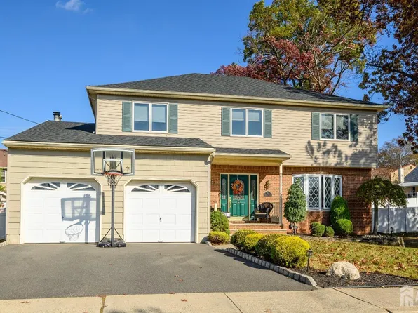 24 Bartow Ave, Colonia, NJ 07067