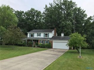 5 Barlow Ct, Defiance, OH 43512
