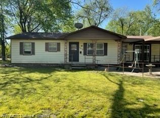 410 NW 3rd St, Spiro, OK 74959