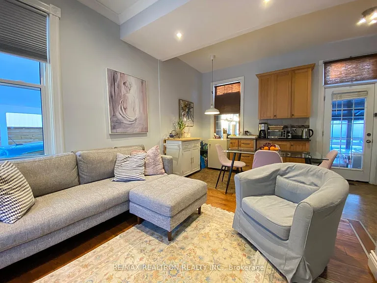134 Wesley St — Photo 29