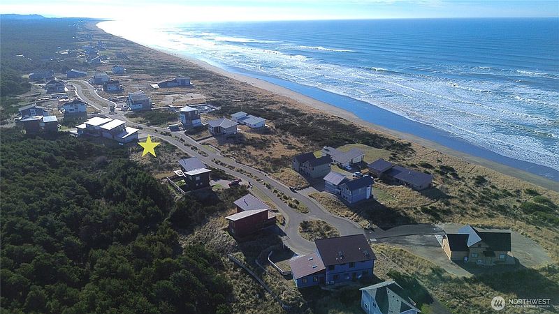3rd image of 1332 Cohasset Crest N