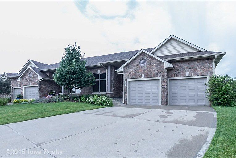 1st image of 751 Glen Oaks Ter