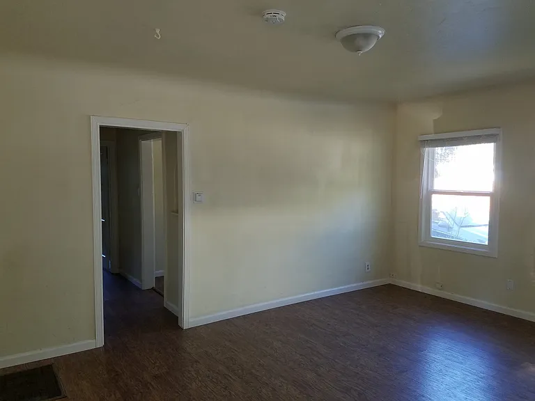 150 Scott Street — Photo 8