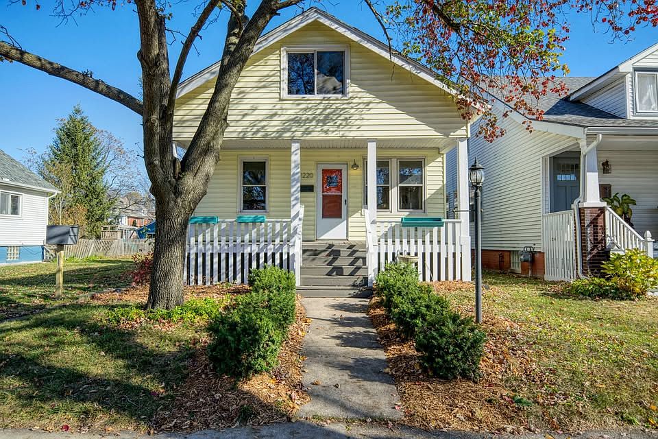 1st image of 1220 Maryland St