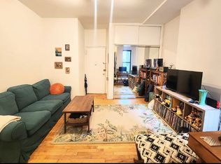 352 W 56th St APT 3B, Manhattan, NY 10019