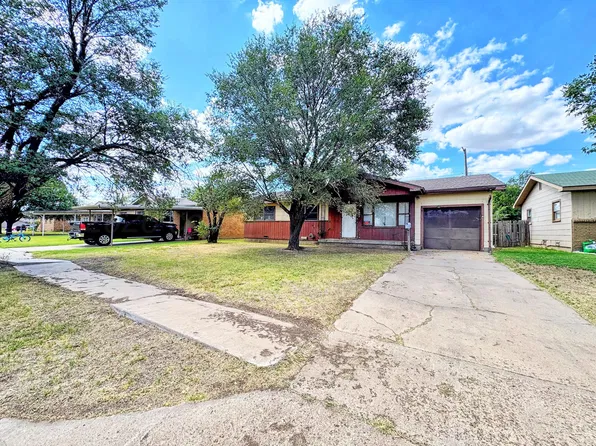 2106 Jackson Dr, Perryton, TX 79070