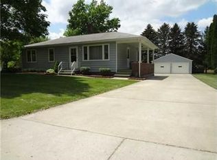 31 5th St, Bessemer, PA 16112