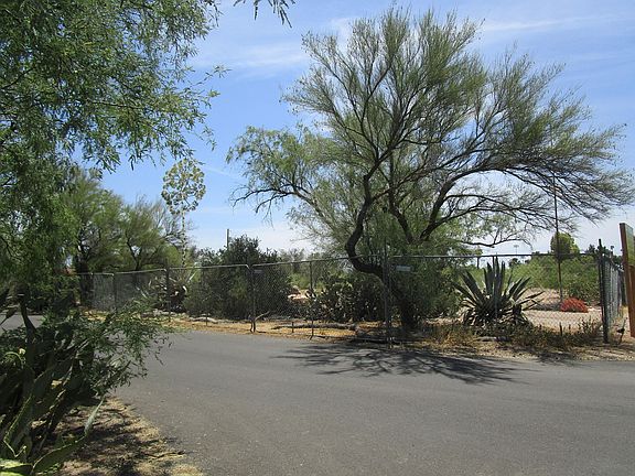 3rd image of 3312 E Arroyo Chico #0