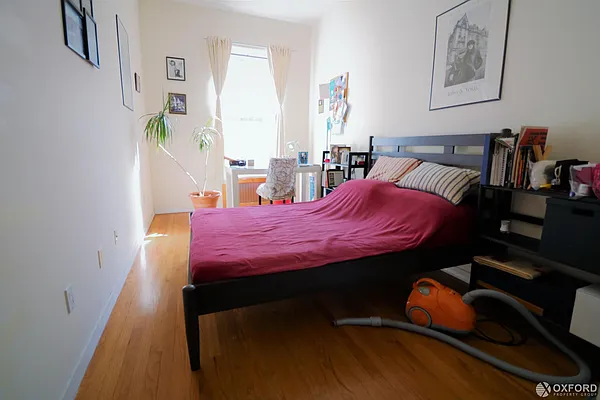 Rented by Oxford Property Group | media 26